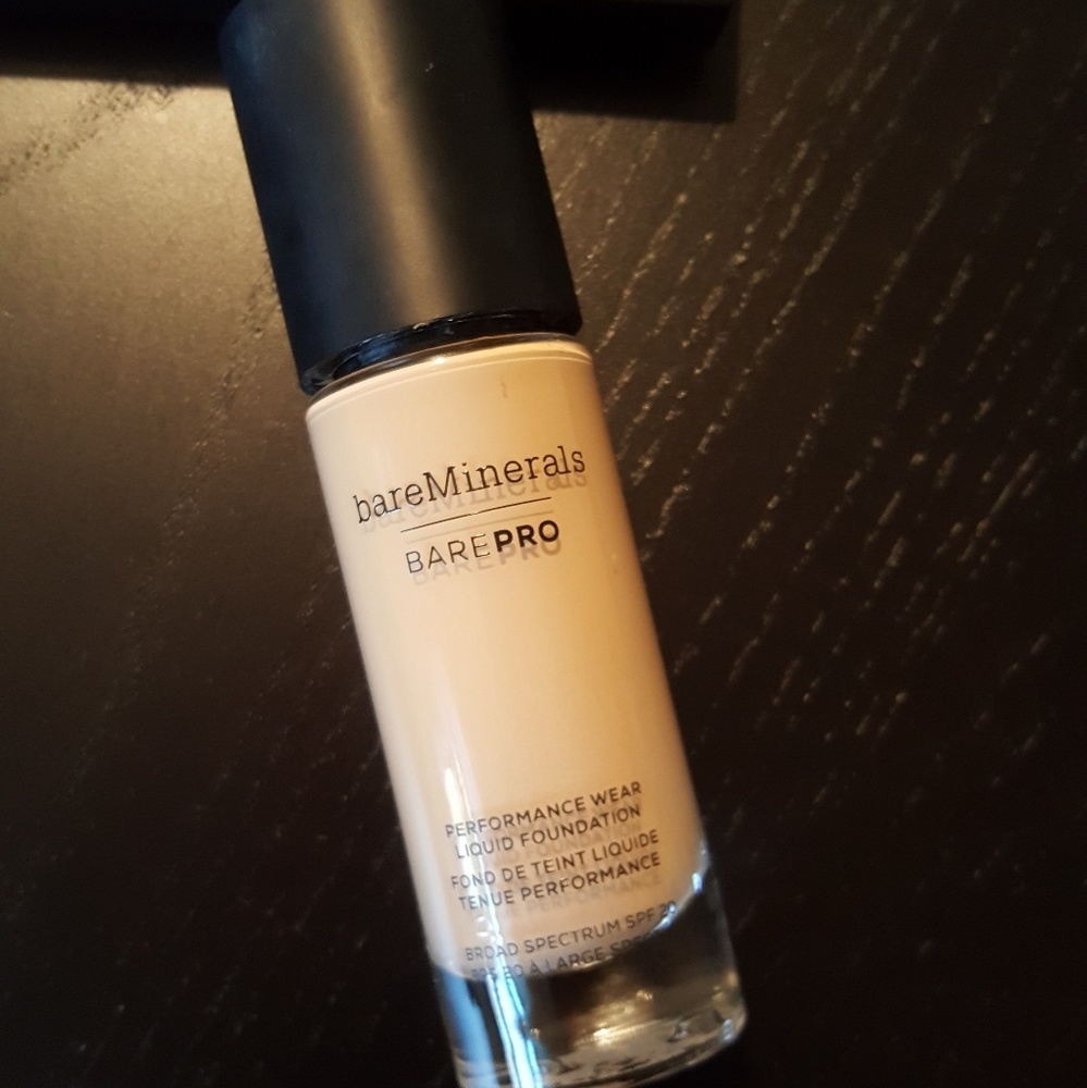 Bare minerals foundation